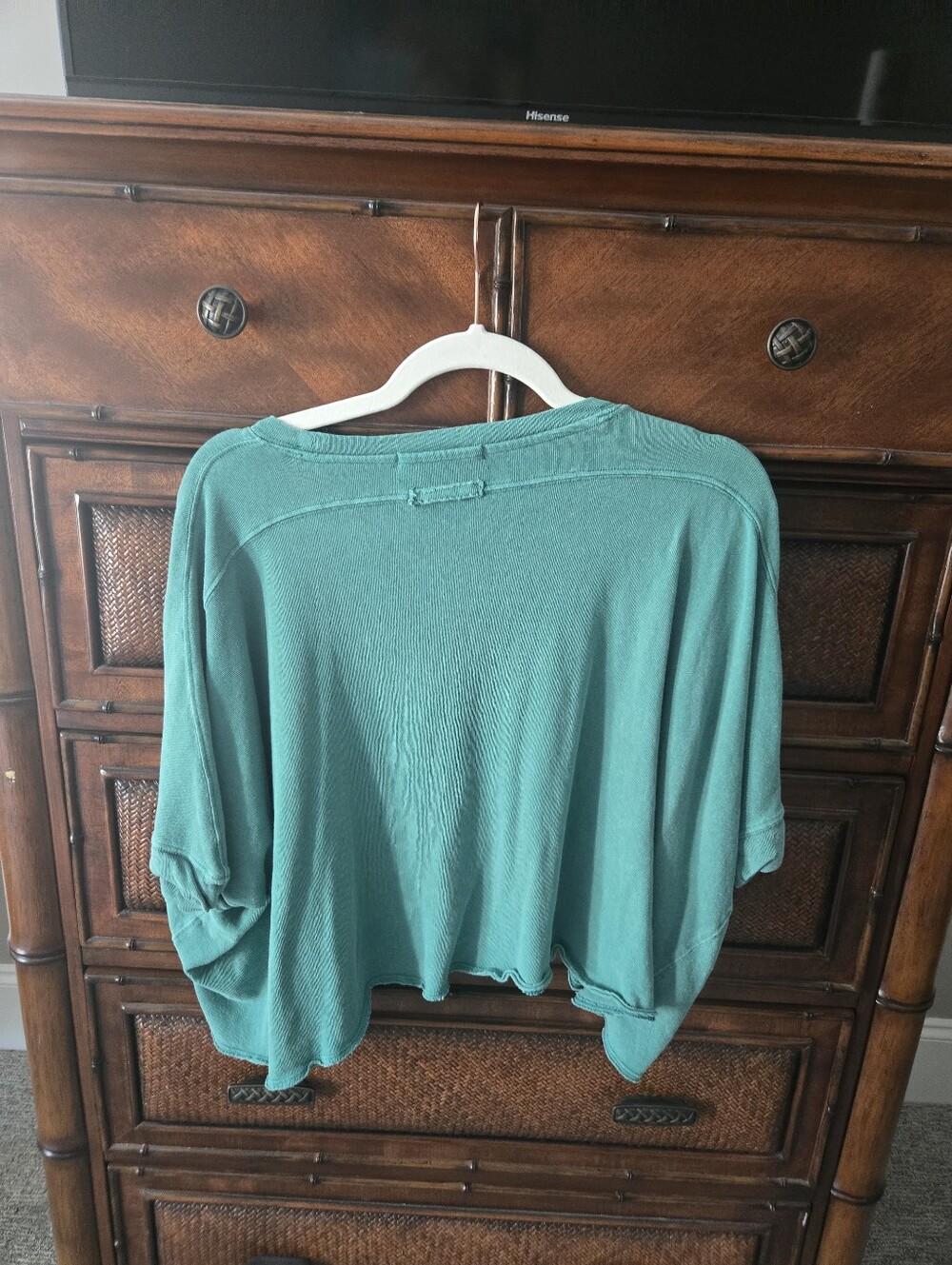 FREE PEOPLE COMFY TOP - Picture 3 of 3